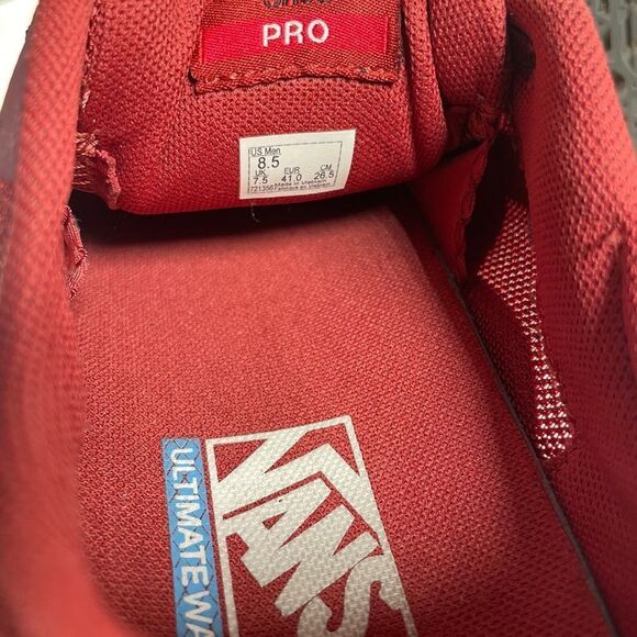 ans AVE Pro Model Skateboard Shoes Men 8.5 Burgundy / Translucent Sole - Picture 7 of 7